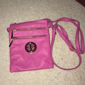 Cross body purse